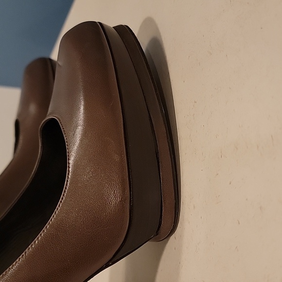 Stuart Weitzmaz leather platform pumps, EU size 39, US size 8.5, brown - Picture 5 of 7